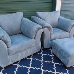 NEED GONE! NOW $400 Ashley Furniture Darcy Sky Chairs w/Ottoman~Can deliver for free Locally(E-burg)
