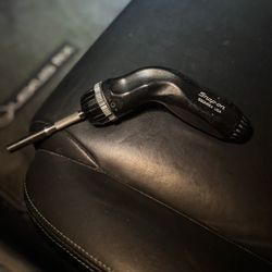 Snap-On Pistol Grip Ratcheting Screwdriver With Bits