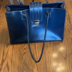 Wilson’s Leather Women’s Bag