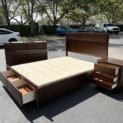 Beautiful Bedroom Set Queen Size Solid Wood Dark Brown Color In Excellent Condition by Coaster furni
