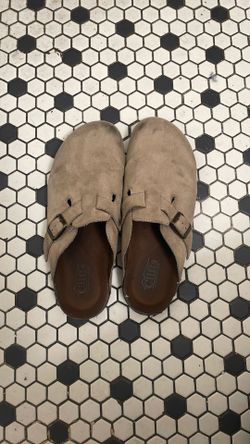 Birkenstocks , Size 8 , Color is Brown