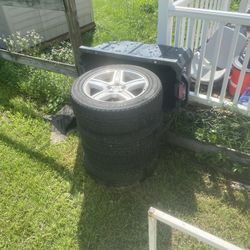 Tire And Smoke Grill 