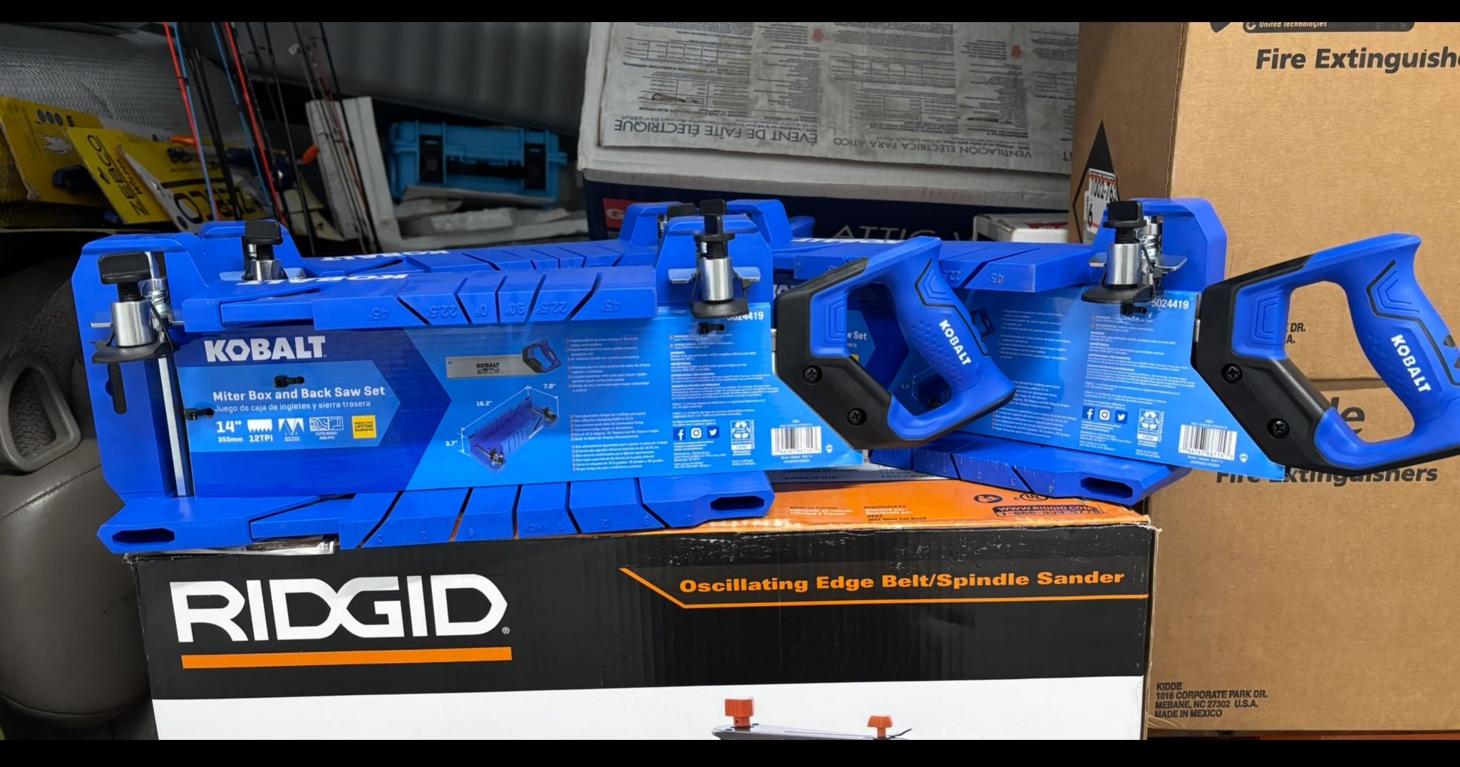 NEW Kobalt Miter Box w/ Hold Downs & 14-in Fine Finish Cut Back Saw