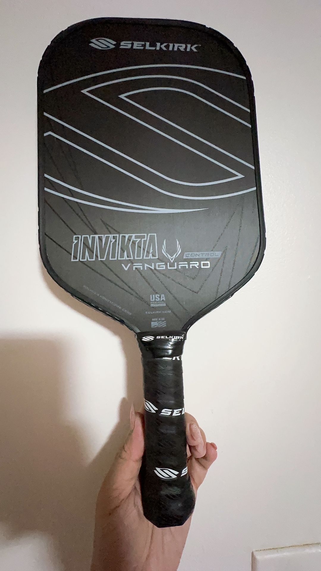 VANGUARD Control - Invikta