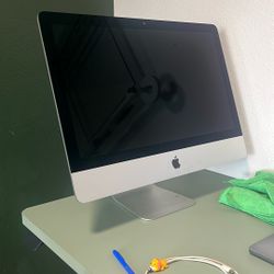 2020 Apple iMac (21.5-inch, 8GB RAM, 1TB Storage)