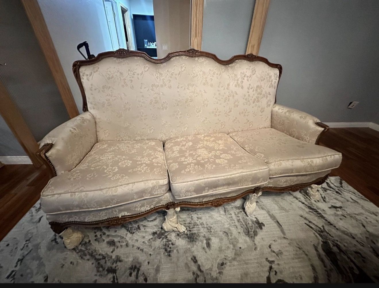 Couch And 2 Chairs Made In Italy.