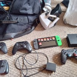 SELLING SWITCH AND OCULUS QUEST 2