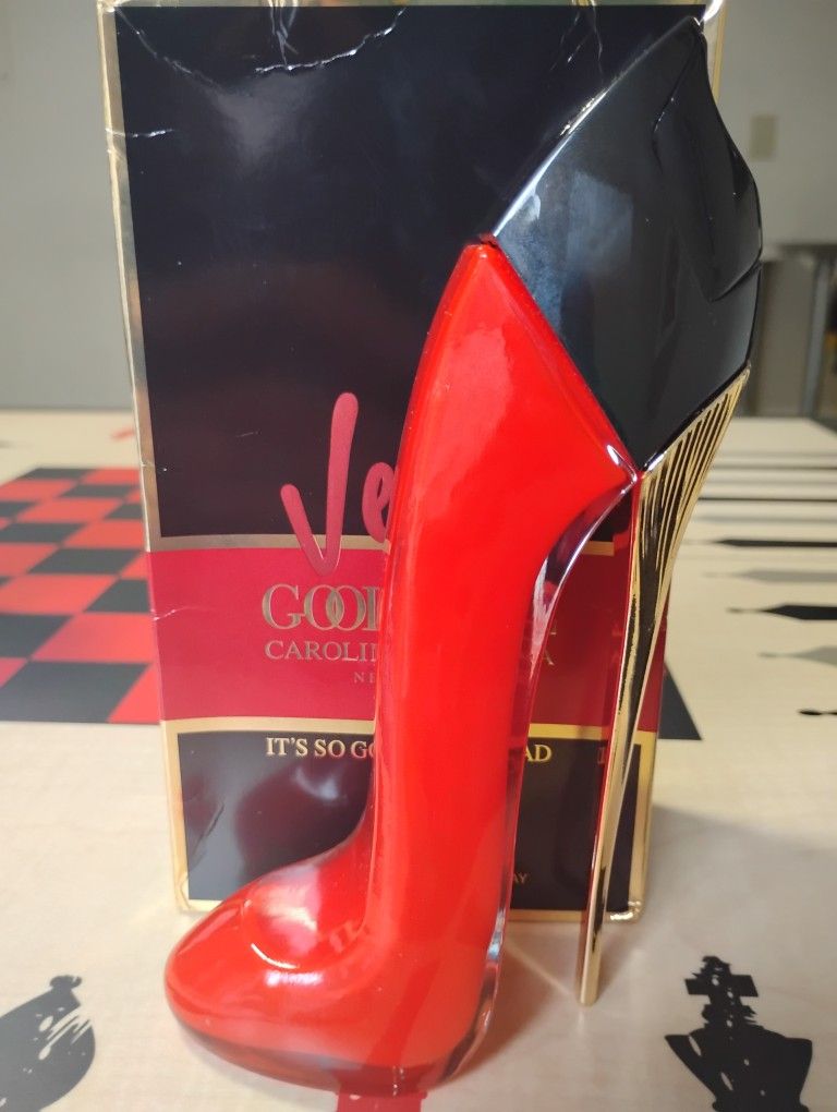 Very Good Girl Carolina Herrera Perfume