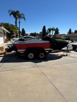 1990 Regal Boat