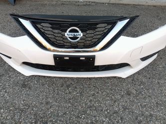 2016-2019 Nissan Sentra Complete Front Bumper With All The Accessories Oem.