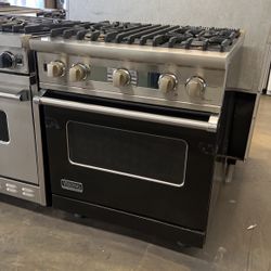 Viking 30”Wide Gas Range Stove In Black 