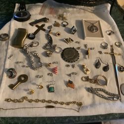 Vintage jewelry lot 60 pieces from the 60s and 70s