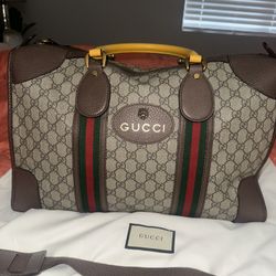 Gucci GG supreme Duffle Bag 