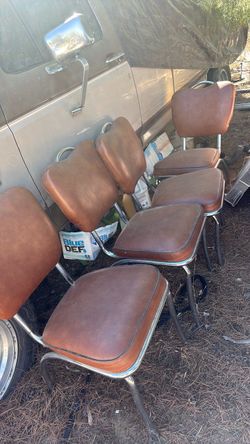 4 chairs vintage