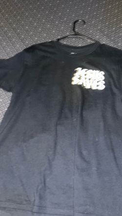 Graphic tee