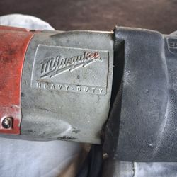 Heavy Duty Milwaukee Saw Zall