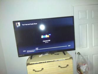 65" Smart TV