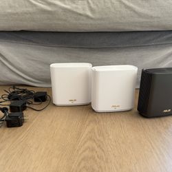 ASUS ZenWiFi XT8 Tri-Band Mesh Wifi Router Wi-Fi 6 AX6600 Black/White