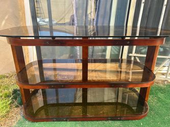Free TV stand