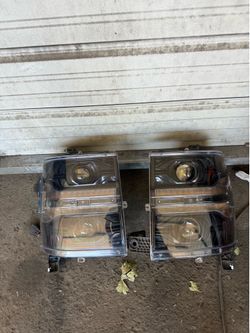 2014-2015 Silverado headlights new