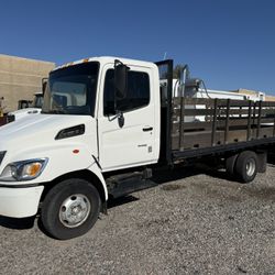 2005 Hino 145 Flatbed 