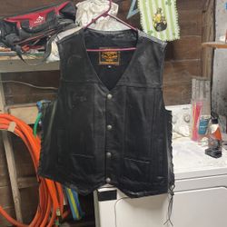 Leather vest By Milwaukee, weather
