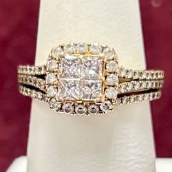 Women’s Cluster Ring 10k Yellow Gold Just Stunning!