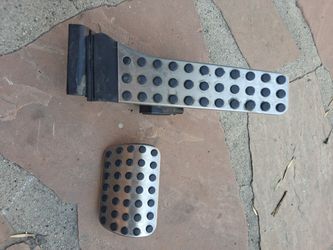 MERCEDES GAS ACCELERATION PEDAL W BRAKE COVER