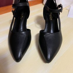 Zapatos De Mujer Color Negros Size 7 Nuevos 