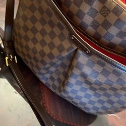 Louis Vuitton Cross body Bag GM Size