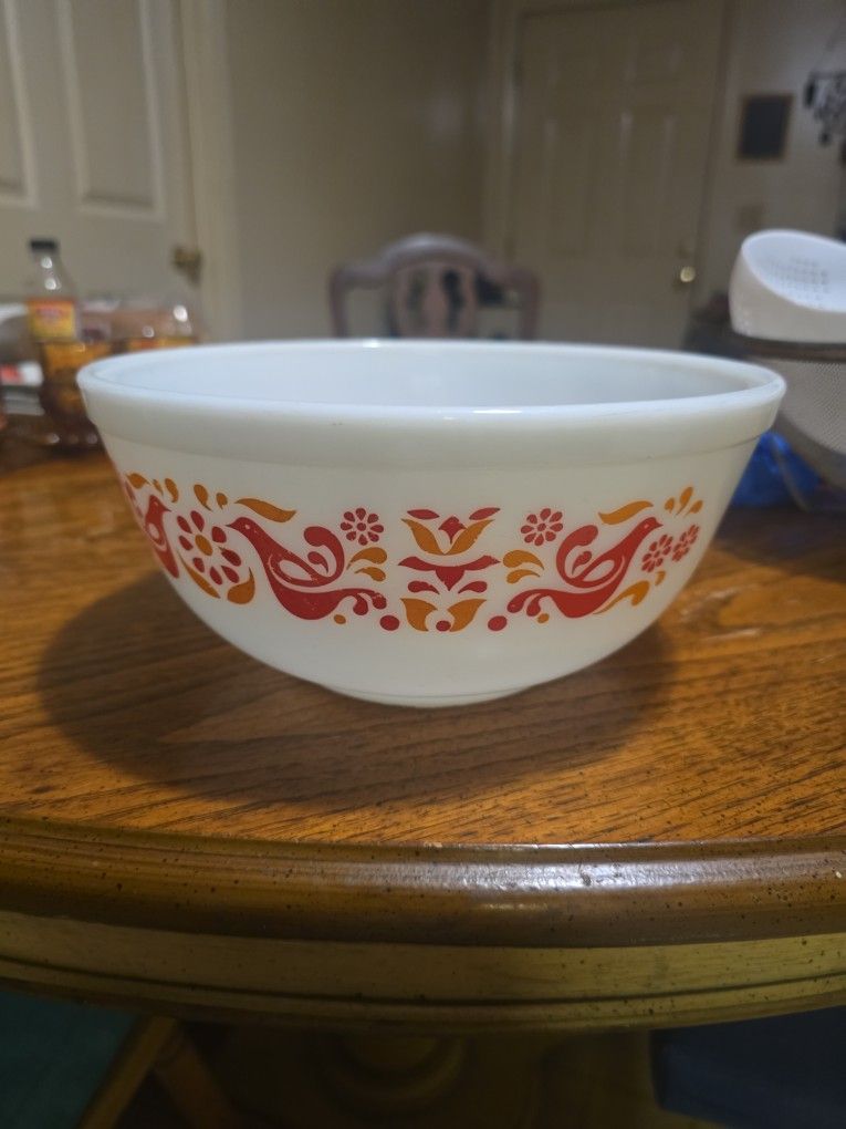 Vintage Pyrex Mixing Bowl