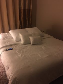 Adjustable Kings Size Bed, Comfy With Remote Control $300 Upland 