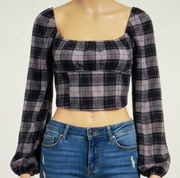 TOP LONG SLEEVE CROP TOP IN BLUE PLAID BY WILD FABLE SIZE MED