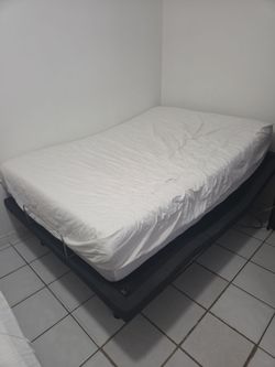 Cama Queen