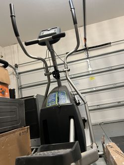 Horizon Elliptical LS635E Cheap Clearing my Garage for Sale in Ocean Ridge FL OfferUp