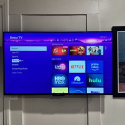 45” Roku Tv With Rotating 360° Wall Mount 