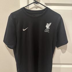 Liverpool Shirt Size: Medium