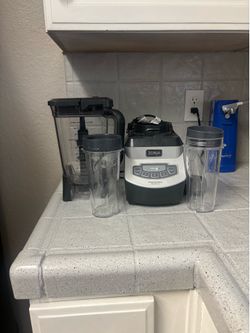 Ninja BL660 Professional Blender & Nutri Ninja® Cups