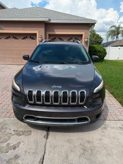 Jeep Cherokee SUV – Gray