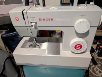 Singer Heavy Duty Sewing  Machine