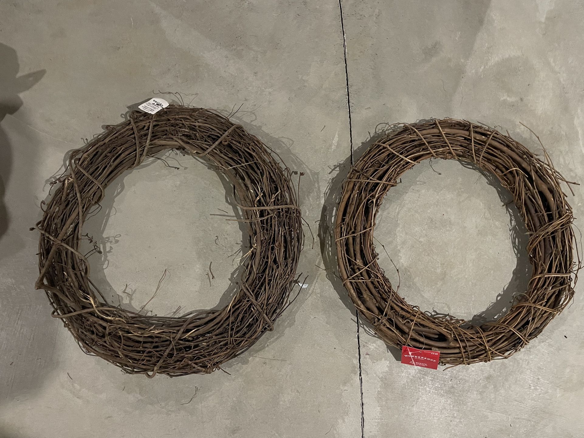 *NEW*Grapevine Wreath