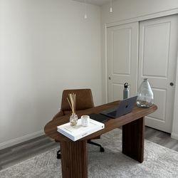 Writing desk 