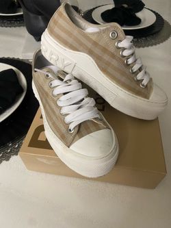 Burberry shoes
