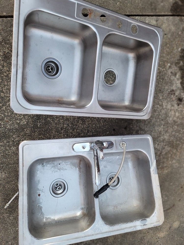 Kitchen Sinks
