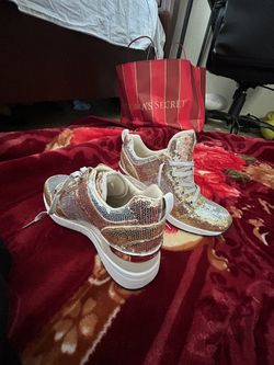 Michael KORS GEORGIE ICONIC SEQUINED MK LOGO 