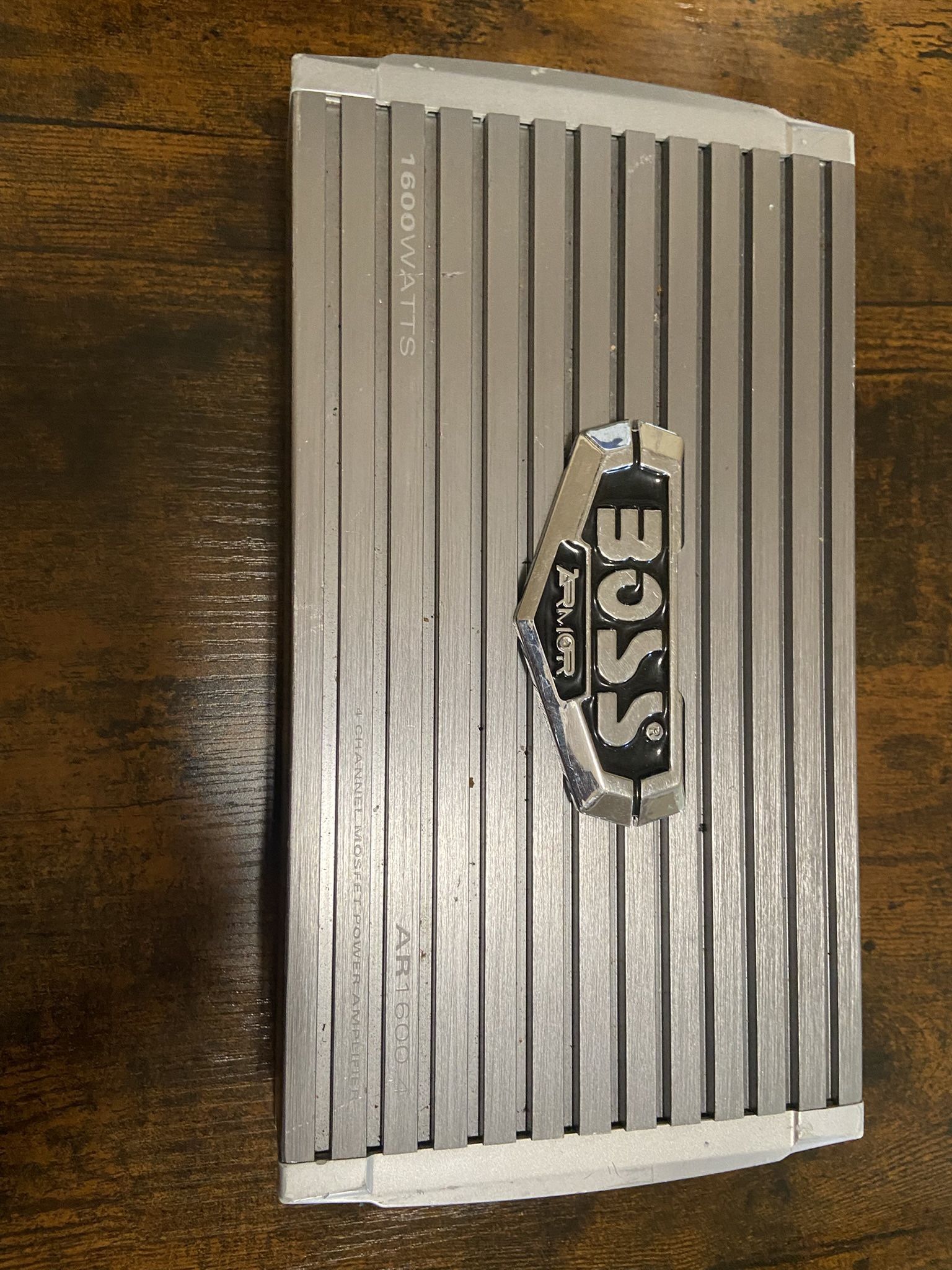 1600 Watt Boss Amp