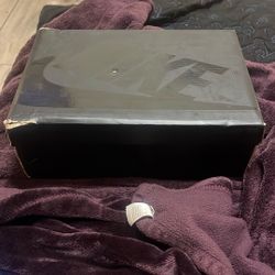 Travis Scott Phantoms 