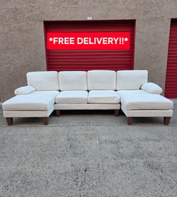 GORGEOUS U SHAPED SECTIONAL SOFA