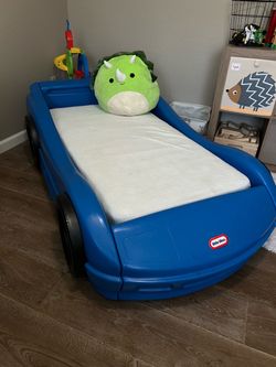 Kids car bed