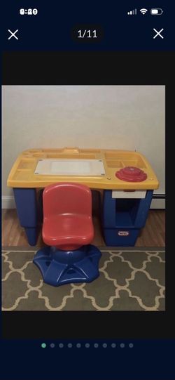 Kids desk